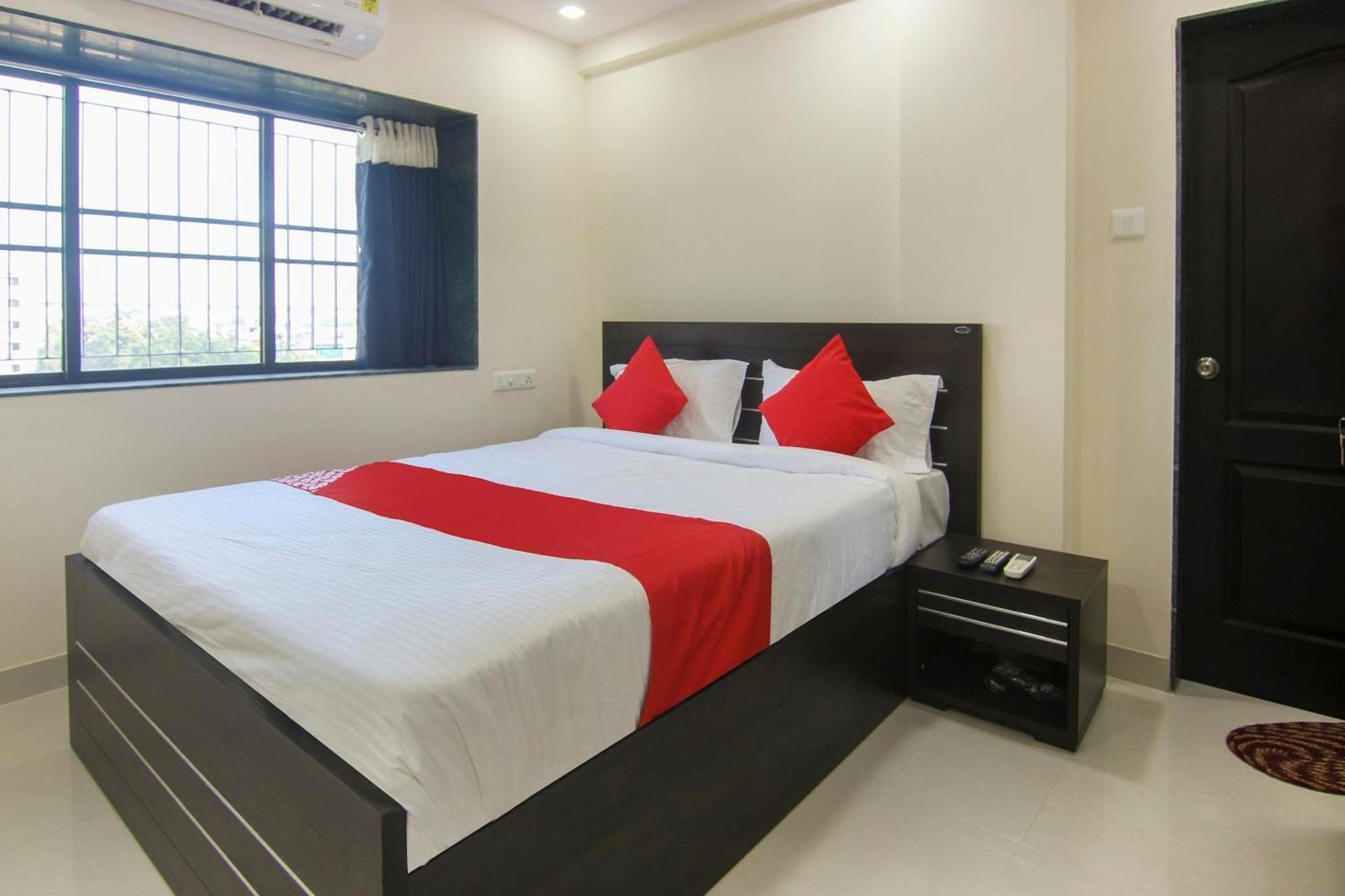 Hotel O Villa 31 Akot Екстериор снимка