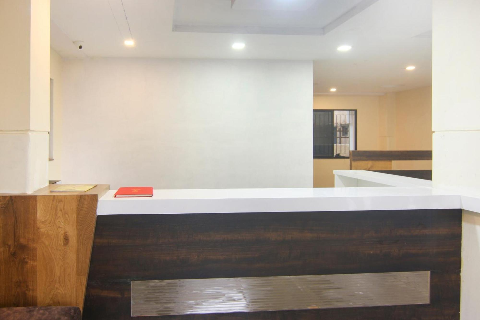 Hotel O Villa 31 Akot Екстериор снимка